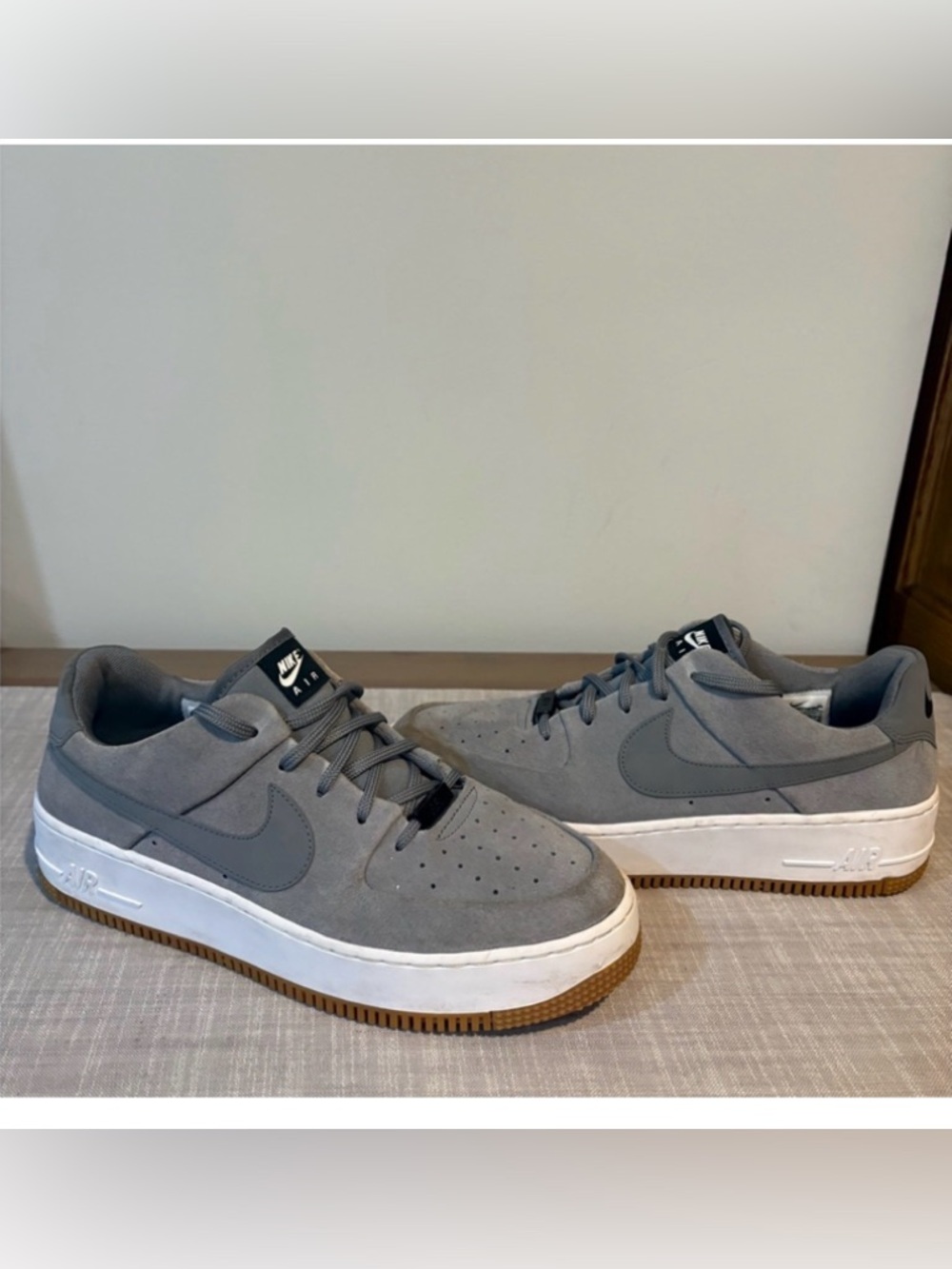 Nike Air Force 1  Low Men's Sneakers in Gray and white